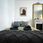 Lovely Haussmannian Flat In Montparnasse
