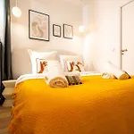 Wonderful Flat In The Marais