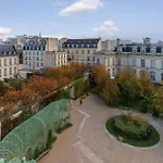 Paris - Le Marais, Vue Magnifique, Sans Vis-A-Vis.
