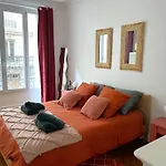 Lovely Haussmannian Flat In Montparnasse