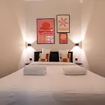 Lovely Flat In The Marais