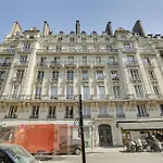 Sejours Parisiens / Suite Belle Courcelles / 4*