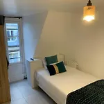 144 - Urban Charming Studio In Paris
