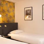 Hotel De Suez