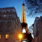 Eiffel Tower 5 Bedrooms 10 Guests With 2 Carpark