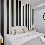 Residence Cosy Appartement Le Marais Place des Vosges (Sainte Anastase)