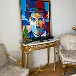 Grand Appartement Luxueux, Calme Et Sur