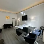 Luxe Apartment Champs Elysees & Trocadero