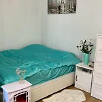 Cozy Studio Near Tour Eiffel
