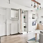 Nice Flat 2Min From Porte De Vanves Metro Station