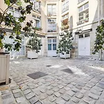 Le Singulier : Au Coeur De Paris