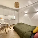 Paris-Alesia Super Appartement 2 Pieces De 39M2 - Tres Cosy Pour 1 - 5 Personnes Totalement Refait A Neuf -Entire Apartment Luxurious And Warm -Paris Alesia 14Eme - Proche Aeroport Paris-Orly - Parc Des Expositions Porte De Versailles Free Wifi Gratu