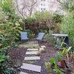 Appartement Design Avec Jardin Privatif