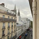 Appartement Haussmannien Au Coeur Du 11E