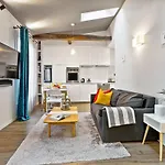 Paris Eiffel Tower - Cityapartmentstay
