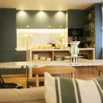 Experience Parisienne En Plein Coeur Du Marais