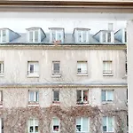 Marais Two Bedroom Haven