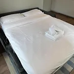 Marais 1Br Cosy Charm