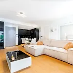Lavie Maison Jardin A Montmartre