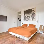 Appartement Victorien Sardou, 85M2, 1 Chambre, Vue Jardin Et Tour Eiffel