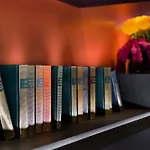 Le Pavillon Des Lettres