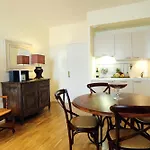 Appartements Caumartin 64