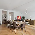Kaza Bella - Paris 8 Luxurious Apartment Close To Arc De Triomphe
