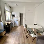 Appartement Renove Proche Grands Boulevards 4P
