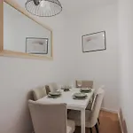 Charming Apartment 1Bdr - Courcelles