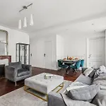Champs Elysees - 3Br - Cityapartmentstay