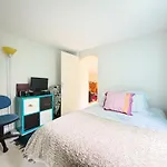 Grand Appartement Avec Jardin Privatif A Paris