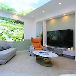 Triplex 250M² 6Ch - Clim - Tres Spacieux -