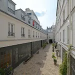 Small Studio Next To Invalides