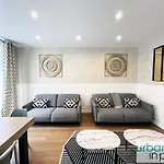 23 - Charming Parisian Flat In Paris