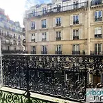 23 - Charming Parisian Flat In Paris