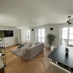 Appartement Neuf A 500M Des Champs-Elysees
