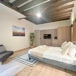 5498 - Lovely Nest In Paris Olympic Games 2024