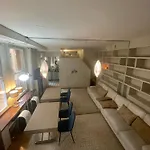 Elegant Studio Avec Mezzanine Porte Des Ternes