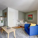 Notre Dame & La Seine With Balcony - Cityapartmentstay