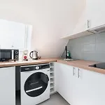 2 Pieces Refait A Neuf Dernier Etage - Paris 19 - 4P - Flat-Guest