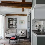 Charming Newly Renovated Apartment In The Heart Of Paris St Germain Des Pres