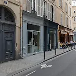 Charming Newly Renovated Apartment In The Heart Of Paris St Germain Des Pres