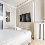 Luxury And Design Studio Invalides