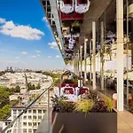 So/ Paris Hotel