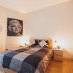 Appartement Luxe Arc De Triomphe