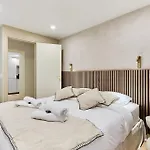 Residence Centre De Paris By Studioprestige