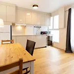 Lovely Flat Close To Arc De Triomphe