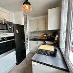 Appartement Lumineux Et Spacieux Pour 3 Personnes 60 M Carres