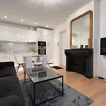 Luxury Appartment, Champs Elysees, Neuf !