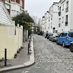 Studio Refait A Neuf En Plein Paris !